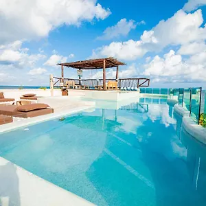 Spirit **** Isla Holbox