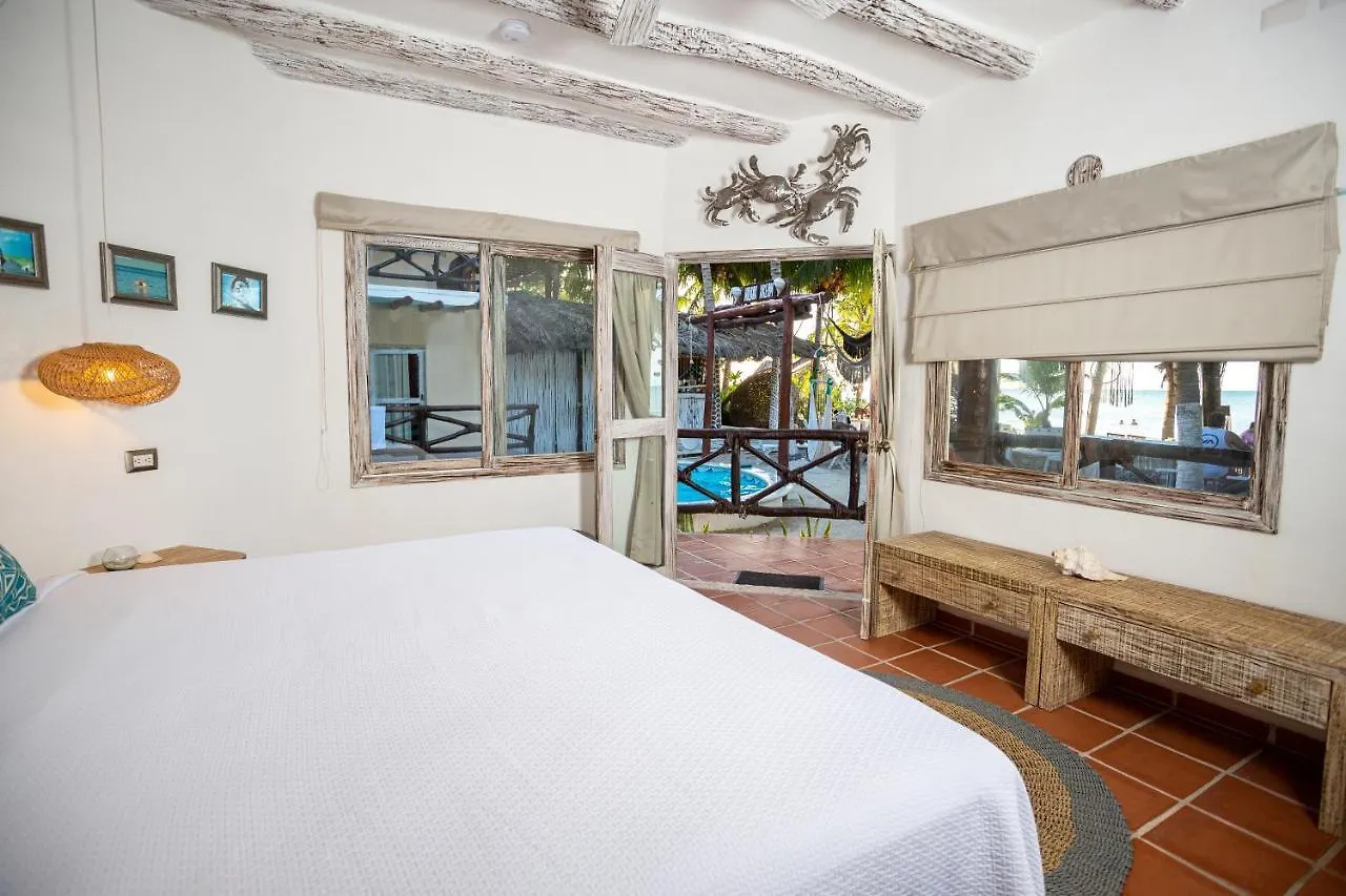 Holbox Dream Beachfront Hotel