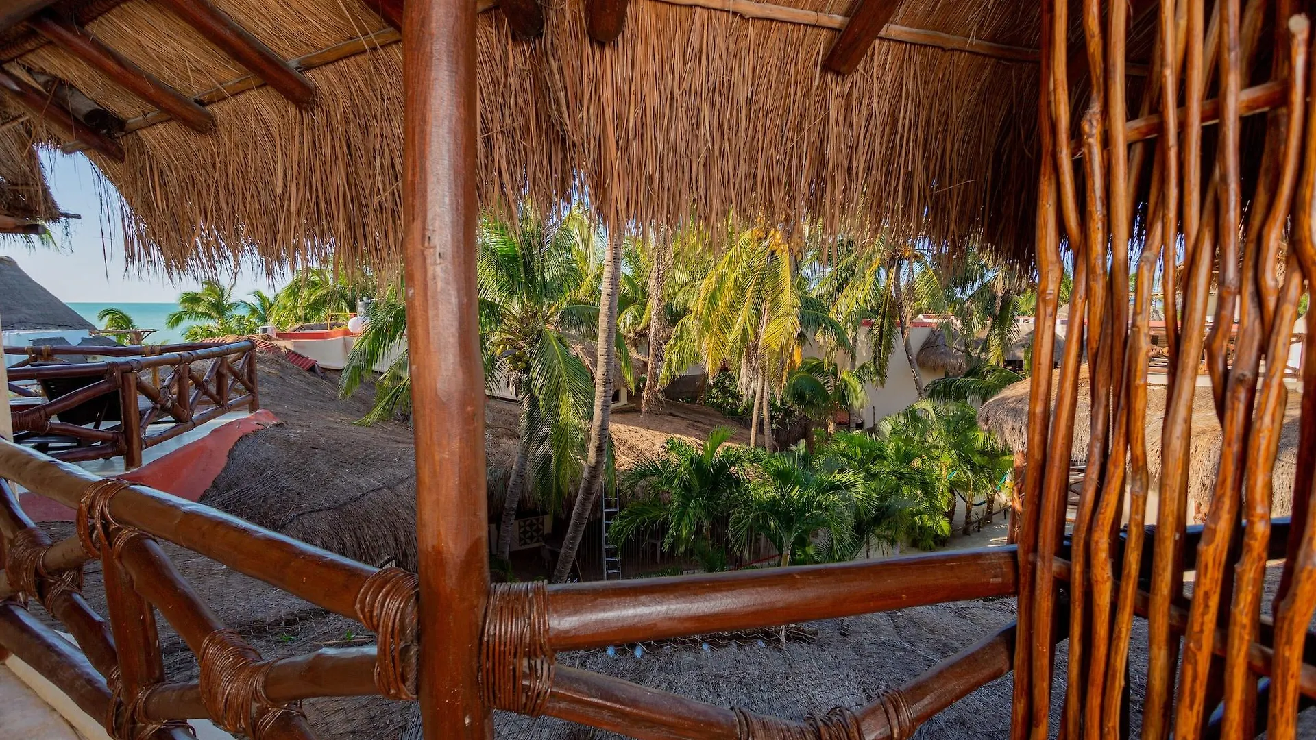 Holbox Dream Beachfront Hotel