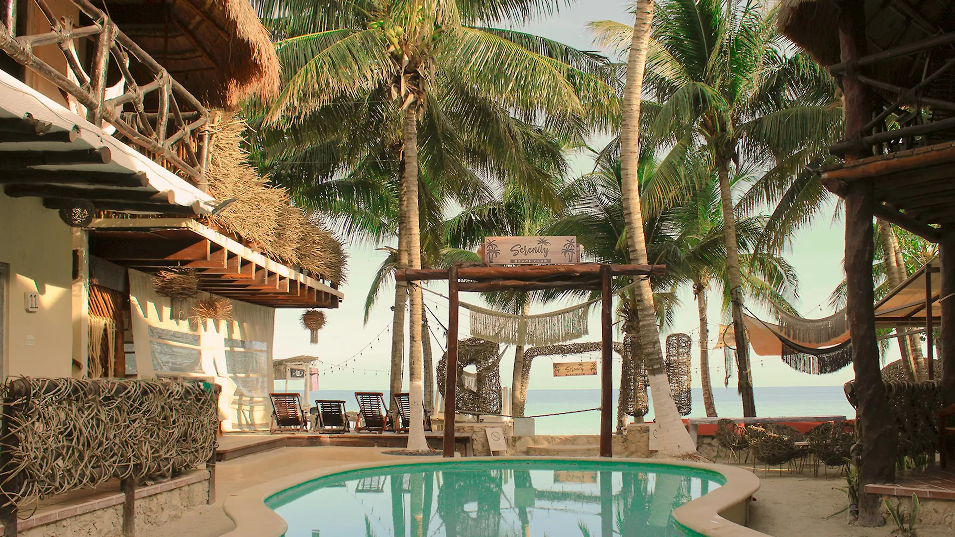 Holbox Dream Beachfront Hotel