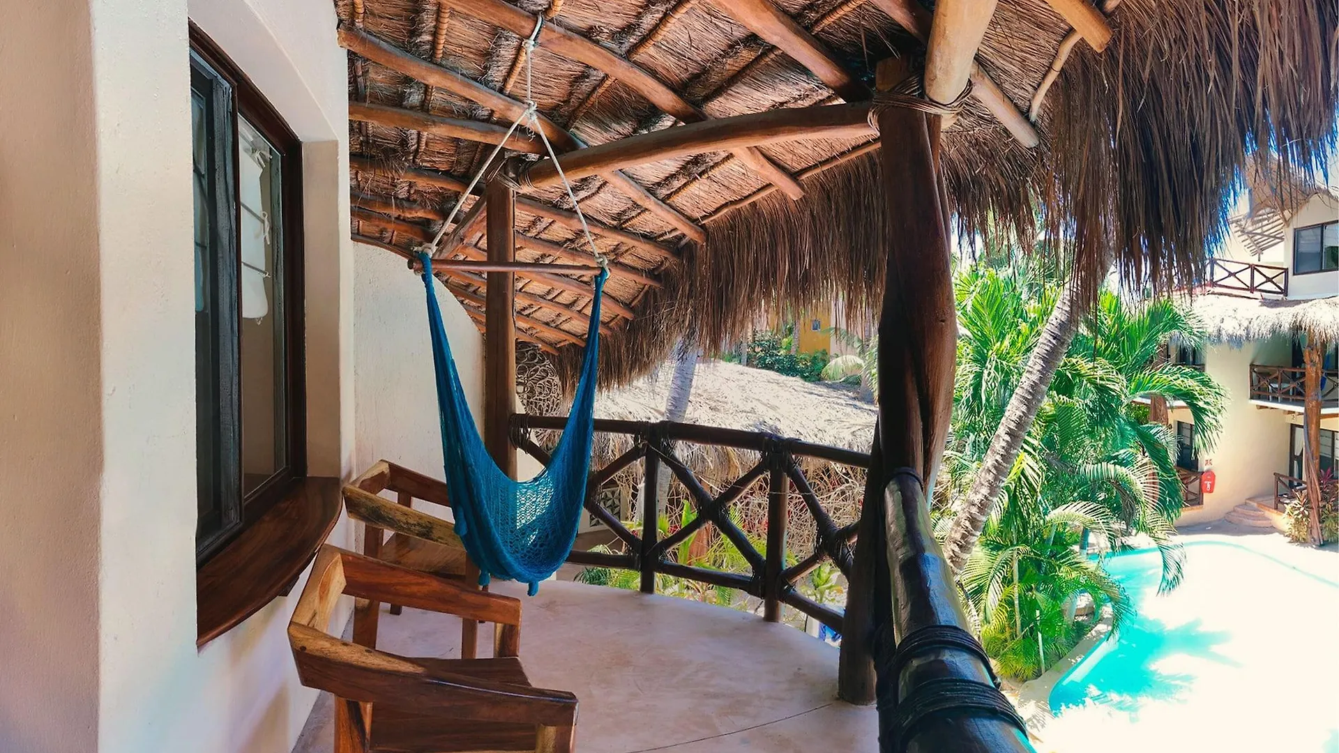 Holbox Dream Beachfront Hotel